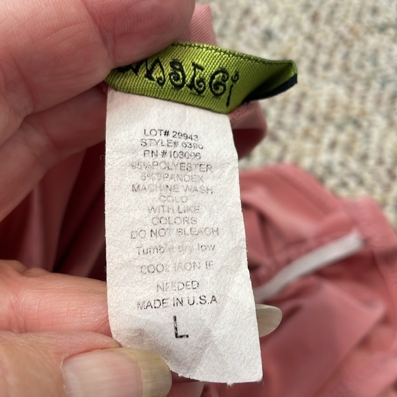 Beware Brand Coral One Sleeve Top with Side Ruching. Large - Picture 6 of 7